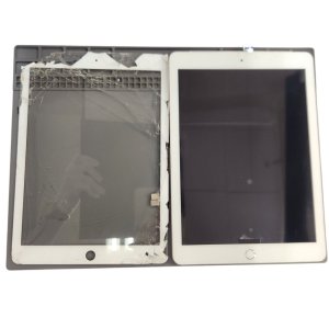 【iPad 第6世代 フロントパネル交換】ご自宅で使用してるiPadの画面修理、バッテリー交換承ってます!!| 根室市曙町