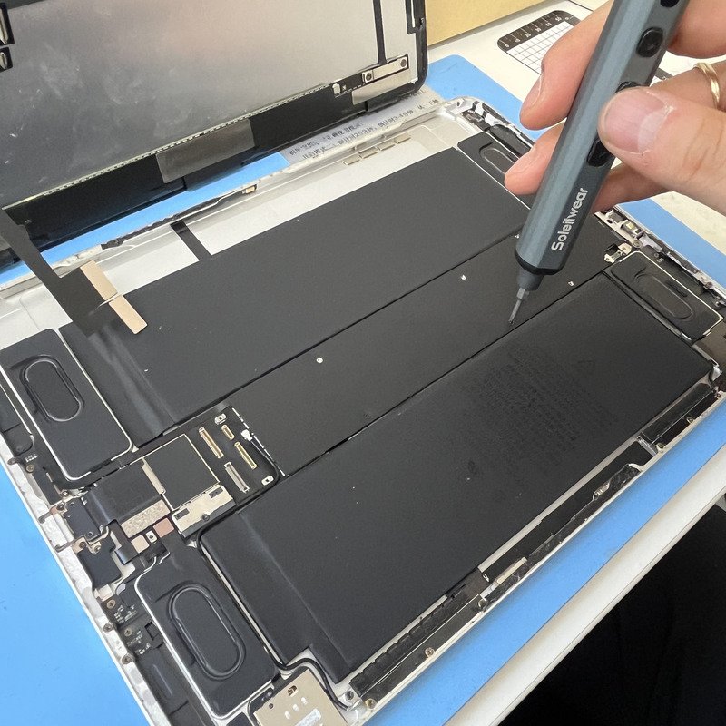 【iPad Pro 11インチ 第1世代(バッテリー交換修理)】発熱してなんだか不安💦即日修理いたします!|渋川市北橘町