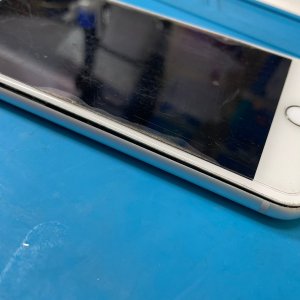 iPhone8 バッテリー膨張 電池交換| 神栖市| バッテリーも即日お渡しで修理対応しております‼︎
