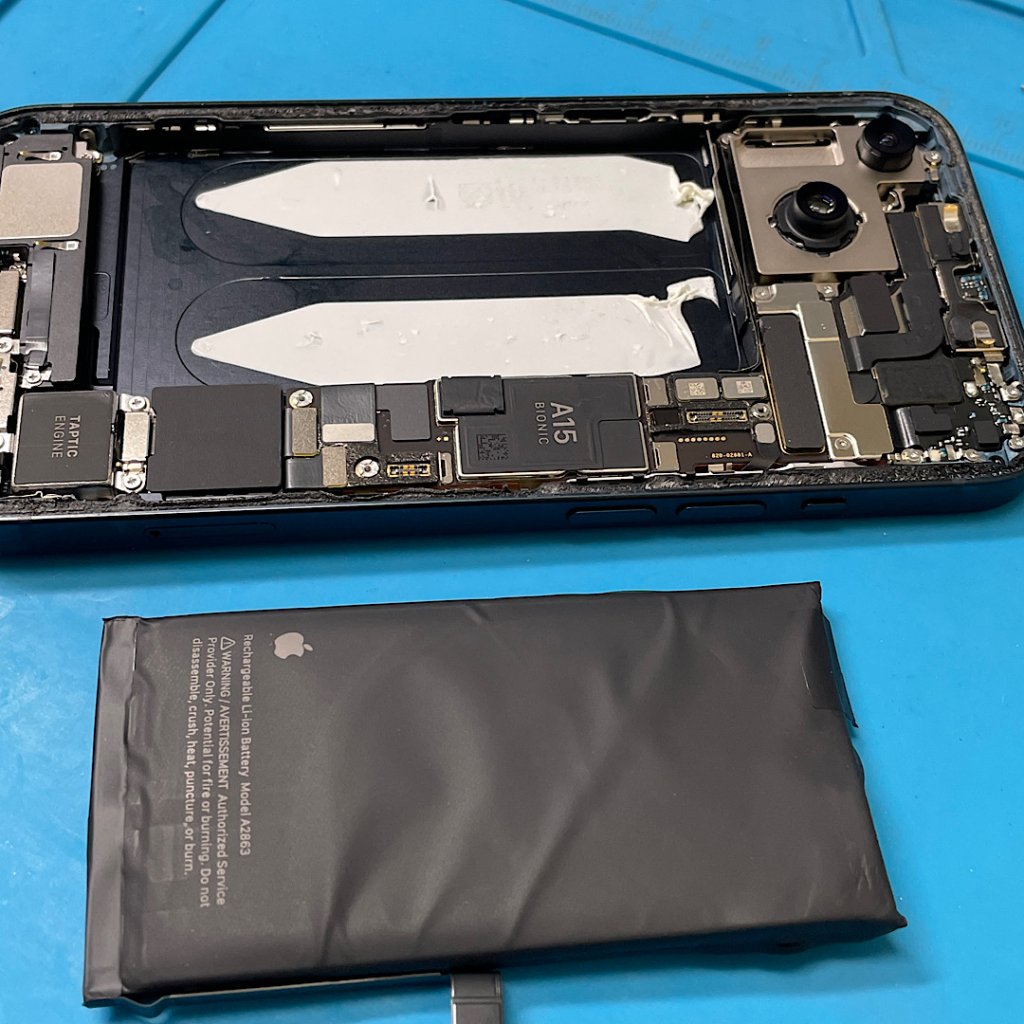 iPhone14 車内高温 電池劣化バッテリー交換| 牛久市| バッテリー交換も即日お渡しで修理対応しております‼︎