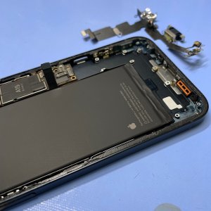 iPhone 14プラス 充電口交換修理| 牛久市| 充電口交換もご予約で即日お渡しで修理対応しております‼︎
