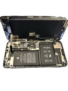 iPhone修理特別フェアー開催中  /8月よりAndroid修理再開しました ■ iPhone XS Max ◎バッテリー交換   ●埼玉県入間市からお越しのお客様