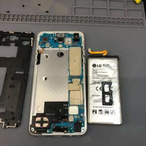 ◎iPhone修理特別フェアー開催中 ◎8月よりAndroid修理再開しました ■LG style L-03K ◎バッテリー交換   ●埼玉県飯能市からお越しのお客様