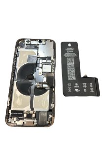 ◎スマホ(iPhone・Android)修理特別フェアー開催中  ◎8月よりAndroid修理再開しました ■iPhone 11Pro ◎バッテリー交換    ●埼玉県狭山市からお越しのお客様