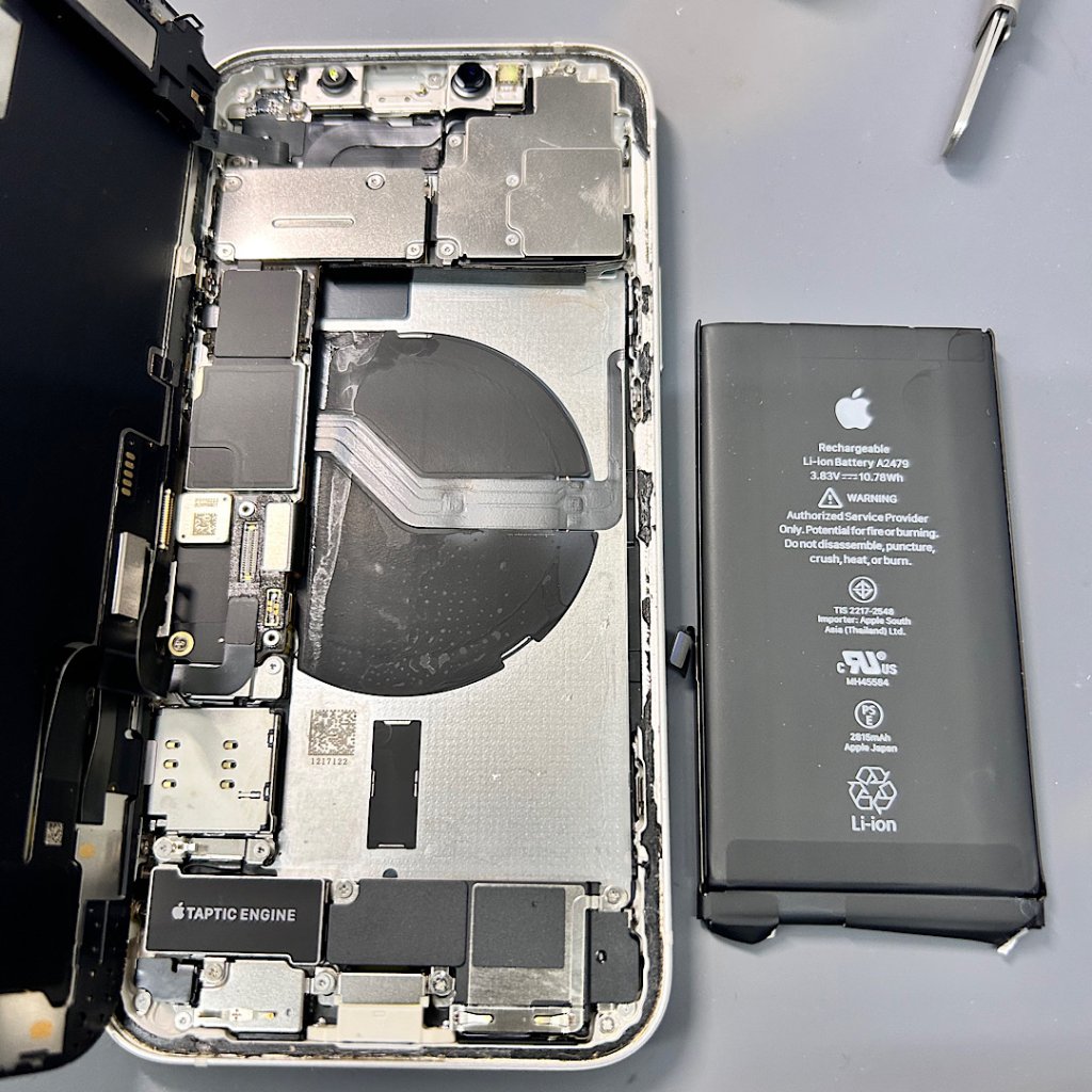 ◎スマホ(iPhone・Android)修理特別フェアー開催中 ◎8月よりAndroid修理再開しました ■iPhone 12 ◎バッテリー交換 ●埼玉県日高市からお越しのお客様