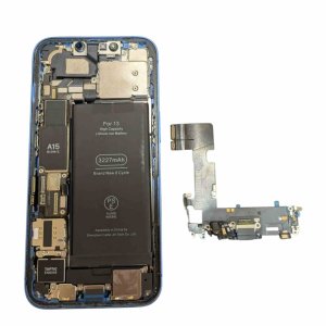 iPhone13 ライトニング修理