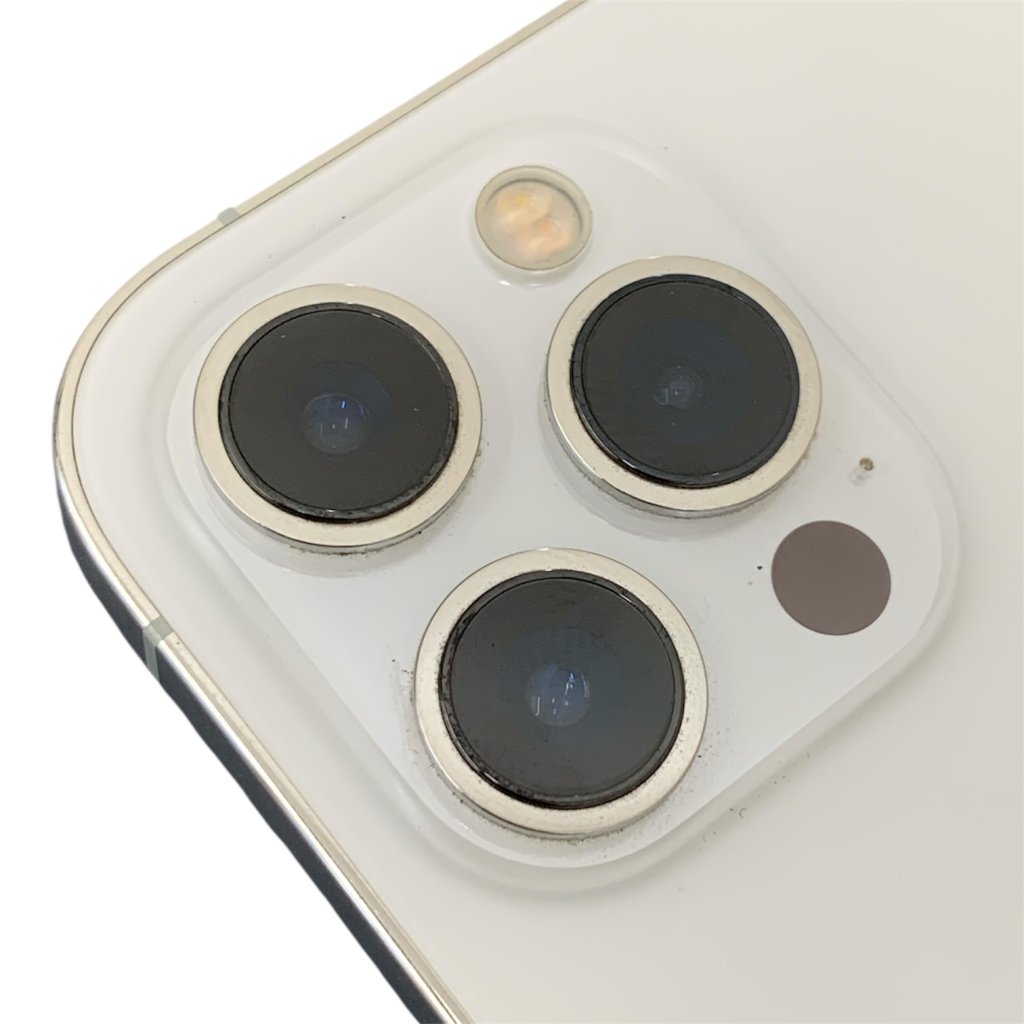 iPhone12ProMax アウトカメラ修理
