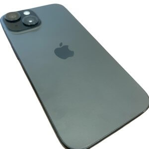 【バックフレーム割れ】iPhone15　バックフレーム修理