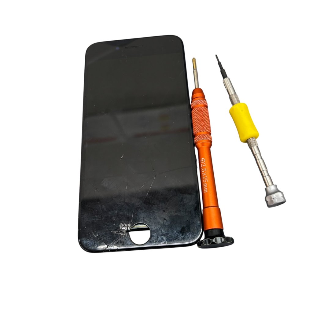 iPhoneSE3 パネル交換