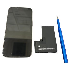 iPhone13Pro バッテリー交換(最大容量77％)