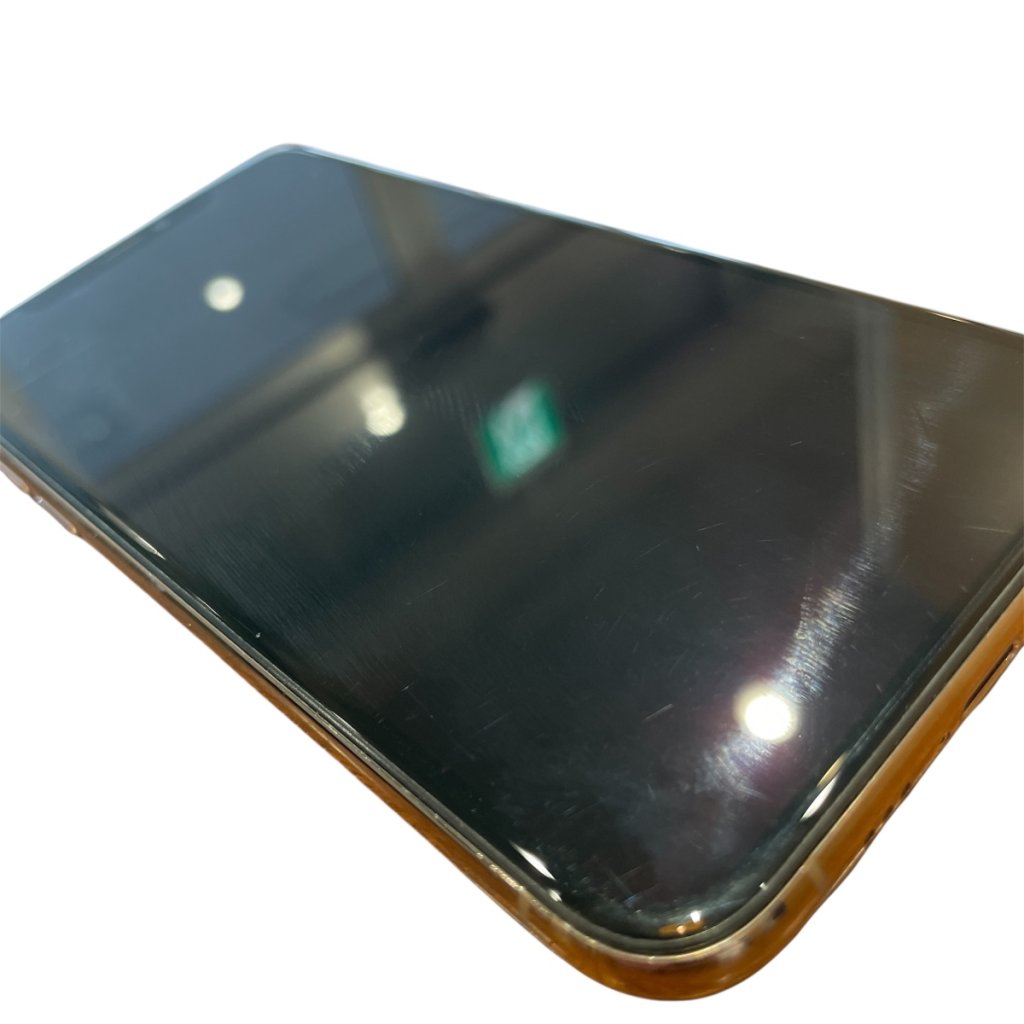 【画面割れ】iPhone11 Pro パネル交換修理は八戸市のスマホ修理SHOPイオンタウン八戸城下店へ!