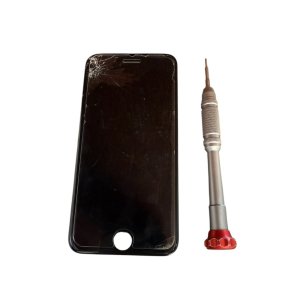 【画面が割れてしまった】iPhoneSE2 パネル交換修理