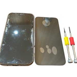 iPhone13  液晶交換