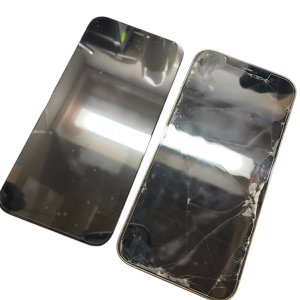 iPhone12Promax 液晶交換