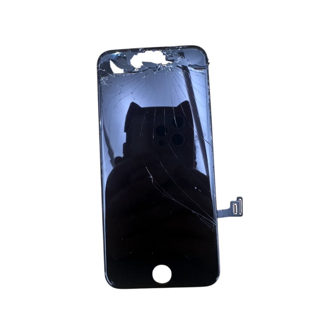 iPhoneSE3 パネル交換修理
