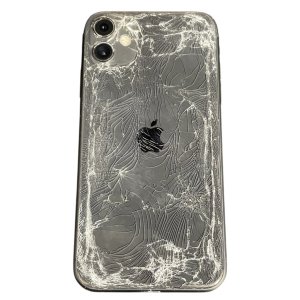 iPhone11 背面ガラス交換
