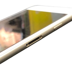 iPhone8 SIMスロット修理