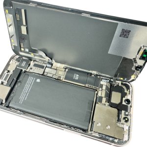 iPhone13 バッテリー交換