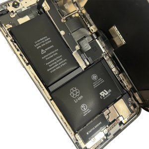 iPhone Xのバッテリー交換(膨張) 札幌市 東区 元町