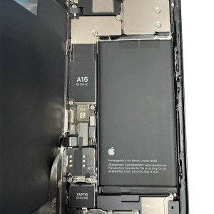 iPhone13 バッテリー交換