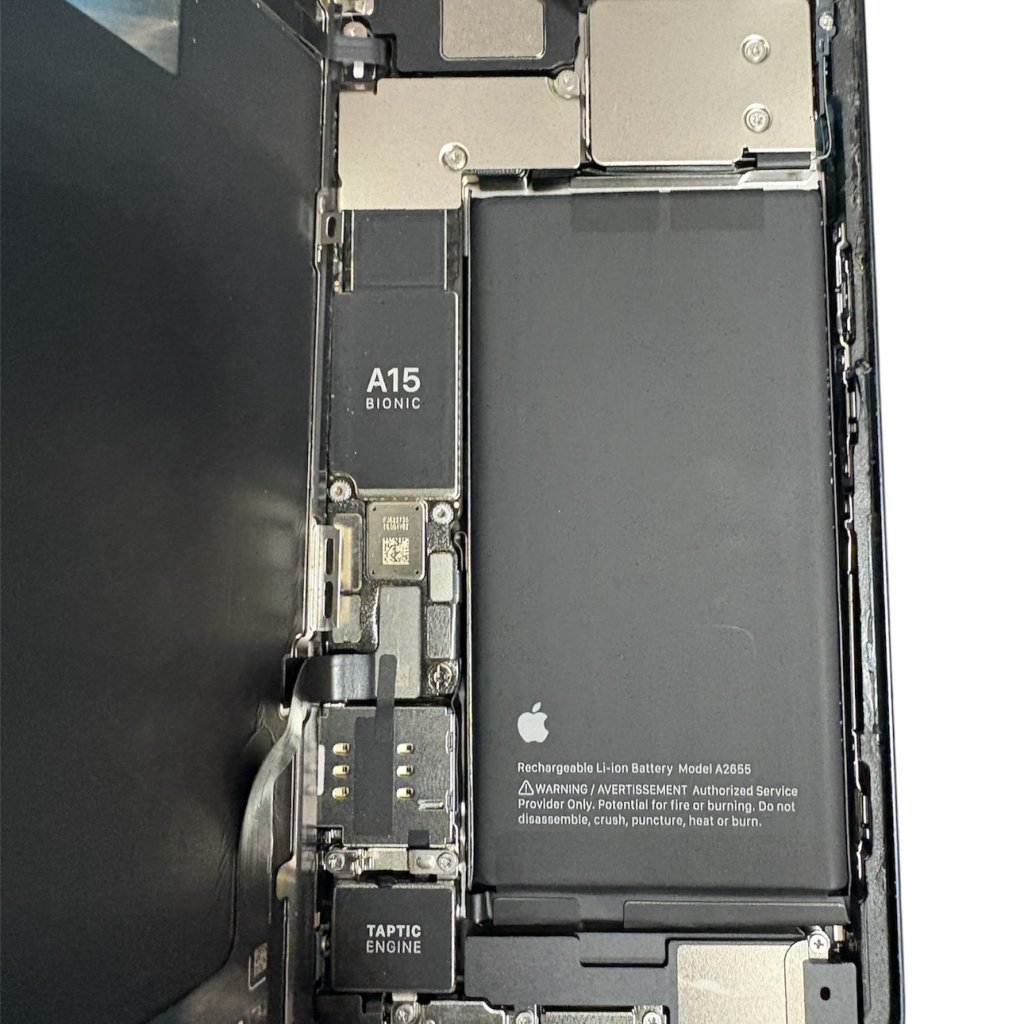 iPhone13 バッテリー交換