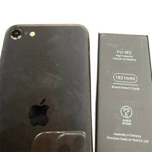 iPhoneSE2 アウトカメラ修理