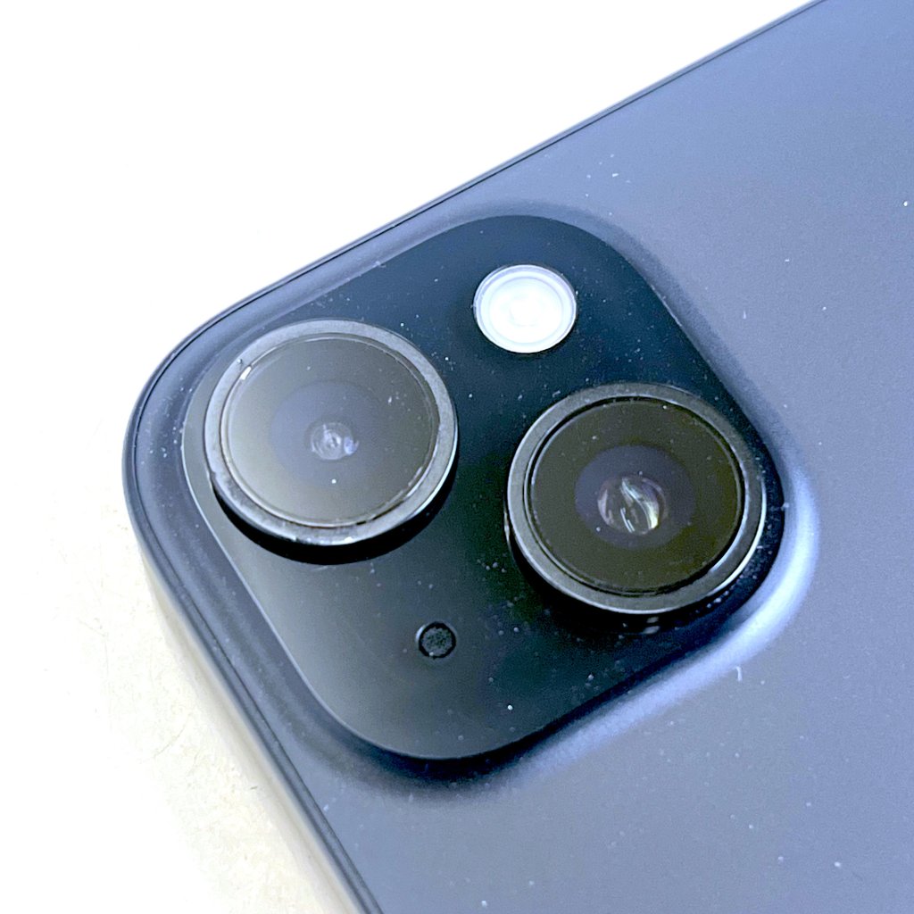 【iPhone15 Plus アウトカメラレンズ交換】レンズが割れて写真が綺麗に撮れない!?割れたカメラレンズを即日修理!|前橋市大利根町