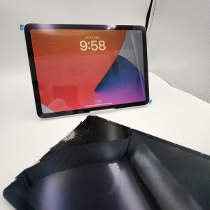 【iPad Air4(画面割れ修理)】タッチ不良を伴う割れも即日対応可能!|高崎市石原町