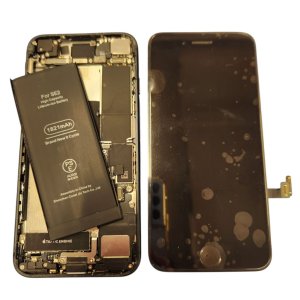 【iPhoneSE2 フロントパネル、バッテリー交換】2箇所同時に交換修理!!修理代金の割引もありお得です!| 根室市松本町