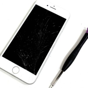 iPhone8 フロントパネル交換