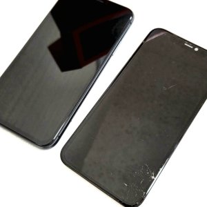 iPhone11 フロントパネル交換