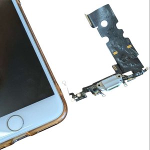 iPhone8 ライトニング修理