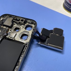 iPhone15Pro カメラレンズガラス交換| 龍ケ崎市向陽台| iPhoneレンズガラス修理も即日対応!