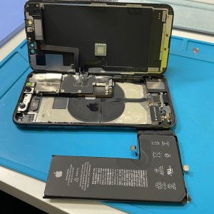 iPhone11Pro 電池交換|我孫子市中峠台| バッテリー交換も即日にて修理対応中!