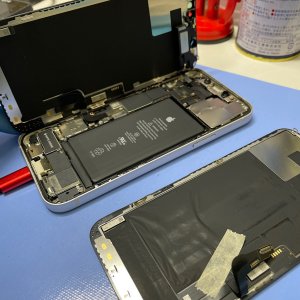 iPhone12mini タッチ不能 液晶交換修理| 我孫子市布佐平和台| 液晶交換修理も即日対応致します!