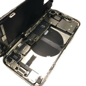 ◎スマホ(iPhone・Android)修理特別フェアー開催中  ◎8月よりAndroid修理再開しました ■iPhone 13mini ◎バッテリー交換  ●埼玉県狭山市からお越しのお客様