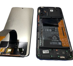 今回は【Xiaomiフロントパネル交換】を埼玉県狭山市からお越しのお客様よりご依頼いただきました!