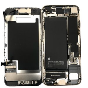 今回は【iPhone SE3 液晶交換】を埼玉県入間市上藤沢からお越しのお客様よりご依頼いただきました!