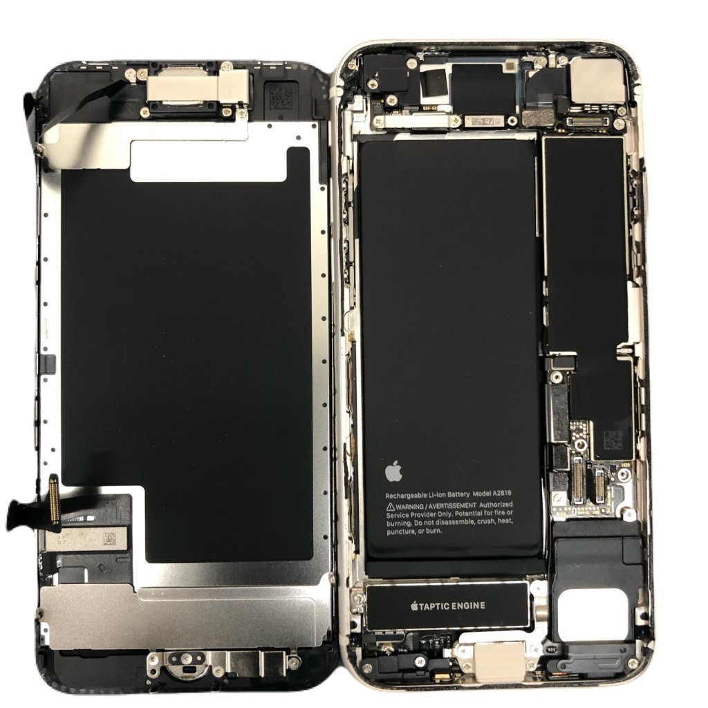 今回は【iPhone SE3 液晶交換】を埼玉県入間市上藤沢からお越しのお客様よりご依頼いただきました!