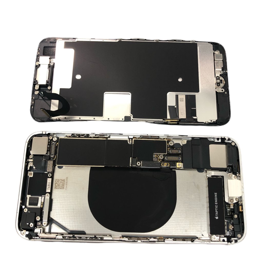 今回は【iPhone SE2バッテリー交換】を東京都立川市からお越しのお客様よりご依頼いただきました!