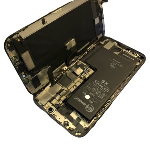 今回は【iPhone XSバッテリー交換】を埼玉県入間市黒須からお越しのお客様よりご依頼いただきました!