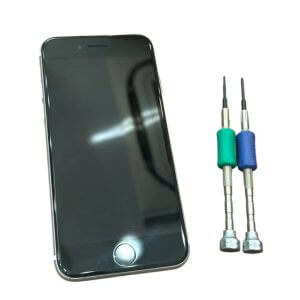 iPhone8 フロントパネル交換