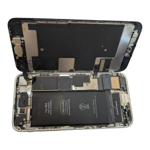 【沖縄県外】iPhoneSE2 水没修理