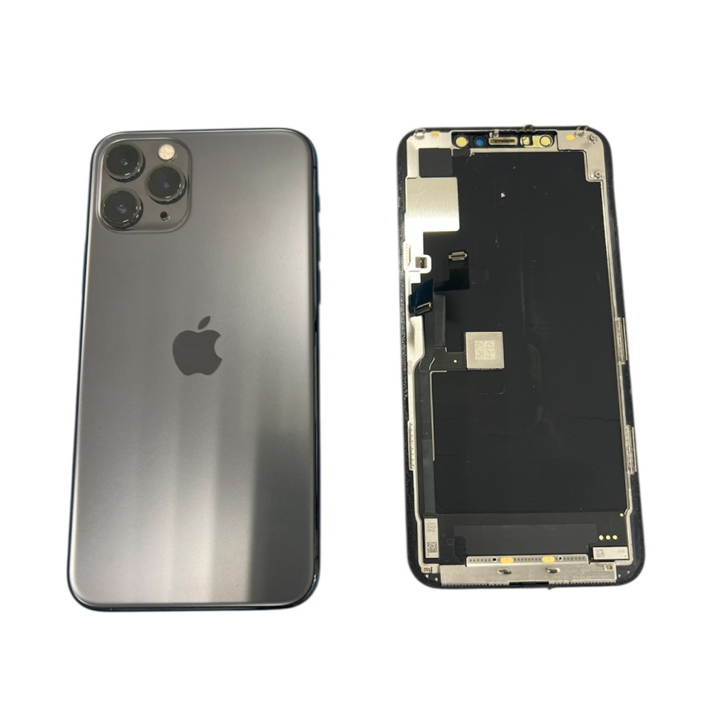 iPhone13Pro パネル交換