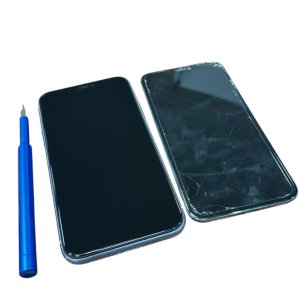 iPhone 11 パネル交換