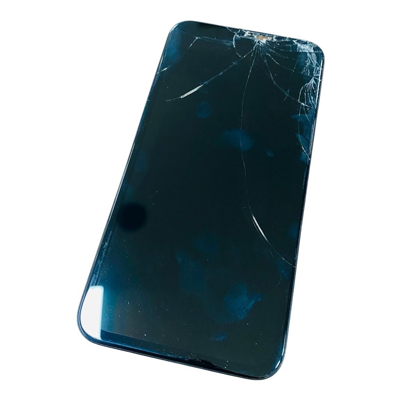 【割れた画面が真っ暗に】iPhone11・液晶交換