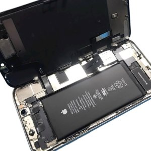 iPhone12 バッテリー交換