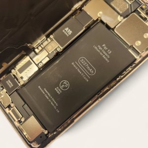 【iPhone13 バッテリー交換】13シリーズのバッテリー交換は作業時間40分程度です。ご相談お待ちしてます!| 根室市月岡町