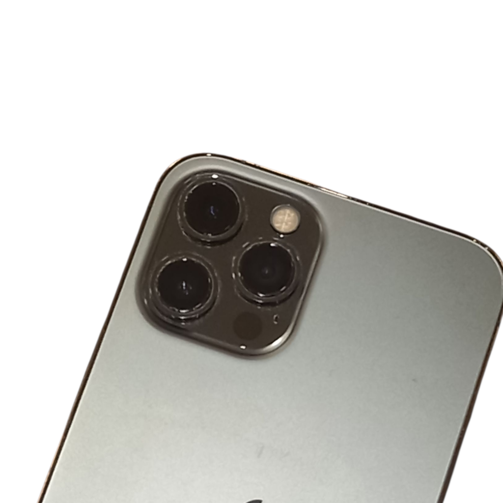 iPhone12ProMax アウトカメラレンズ修理