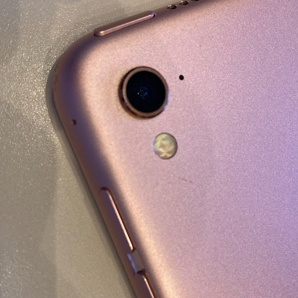 iPhone7カメラレンズ交換| 常総市| カメラレンズ交換なら即日30分!